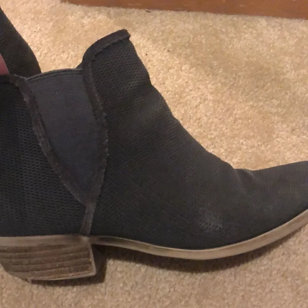 Kensie Gerona dark blue ankle boots